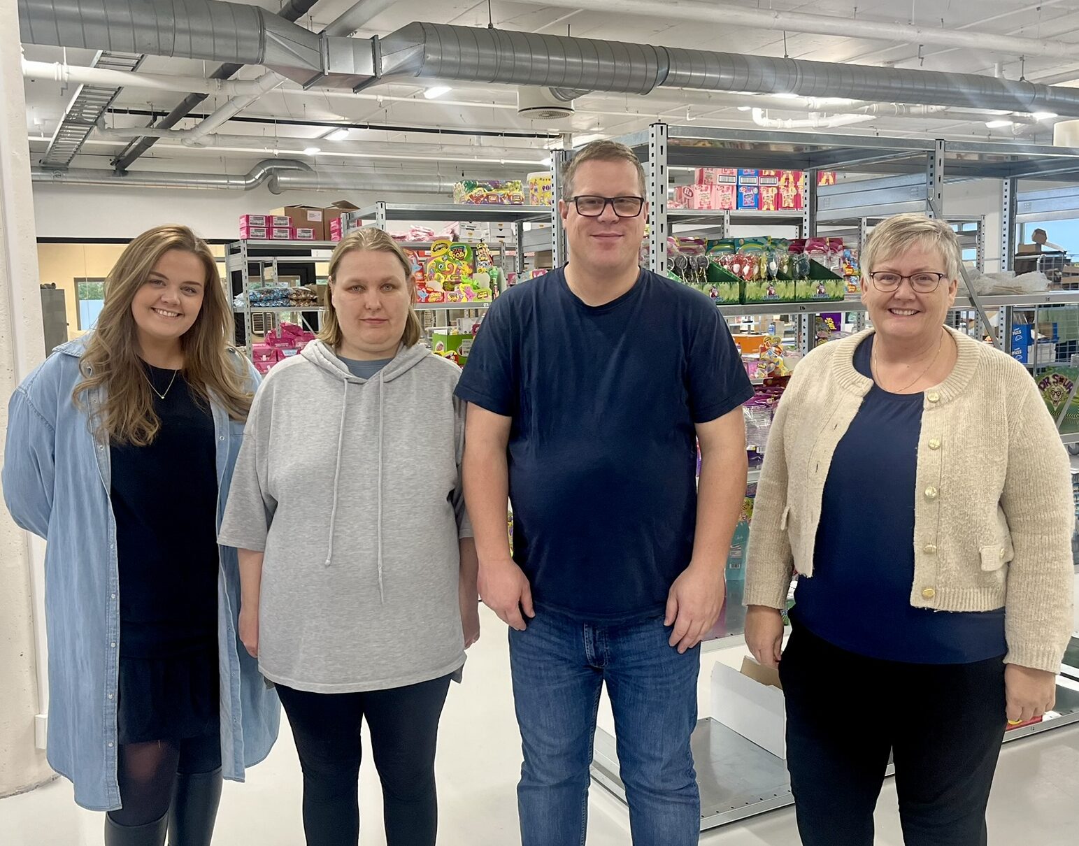 Christina Bjørge, webansvarlig hos Godtesjuk, sammen med Merete Knutsen, Kristoffer Breivik og Aasveig Forsland fra Ålesund Vekst.