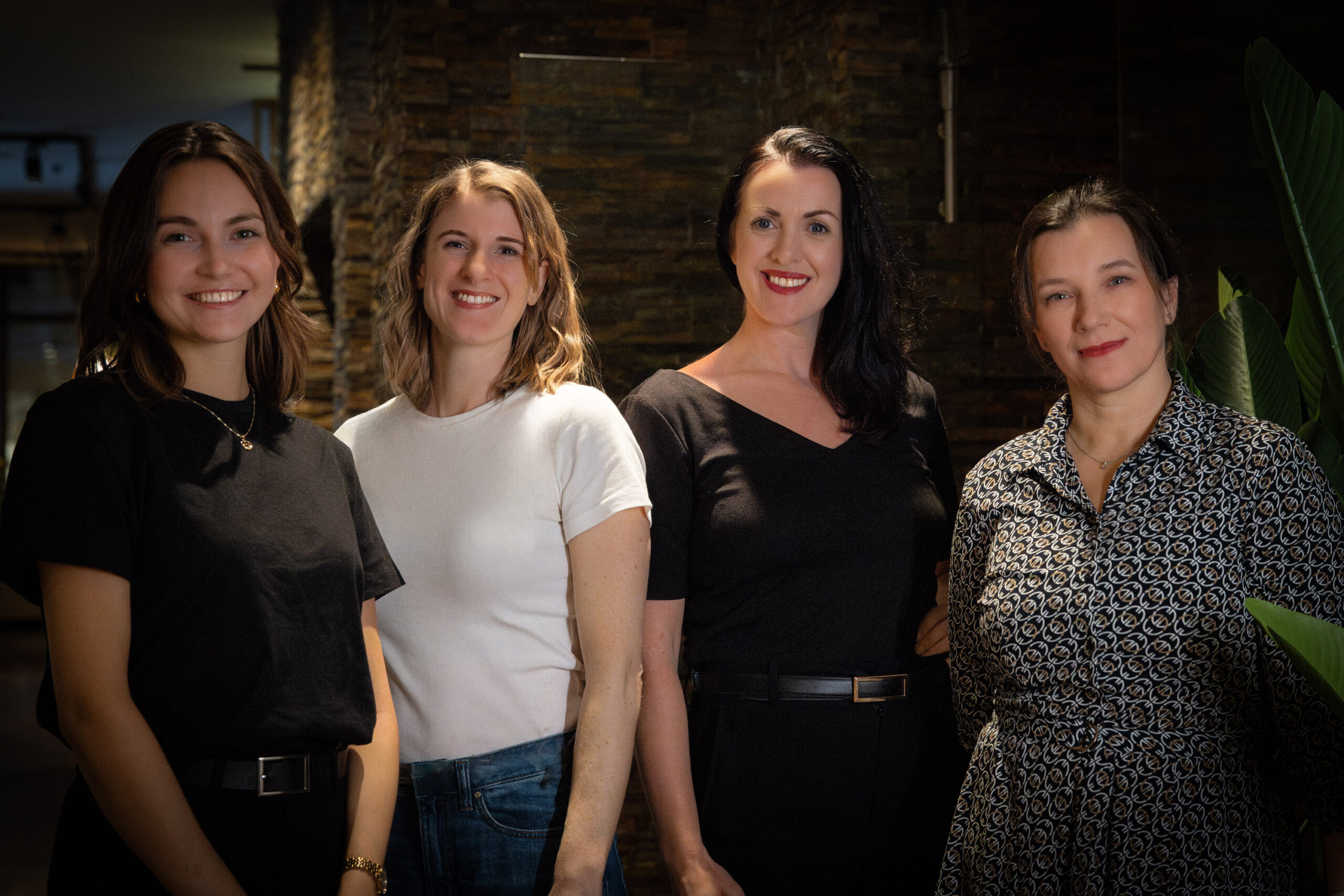 Det nye styret i KIN: (f.v.) Camilla Hansen, Josefine Spiro, Charlotte Velle og Kjersti Nordbakk. Victoria Linnerud var ikke til stede da bildet ble tatt. (Foto: KIN)