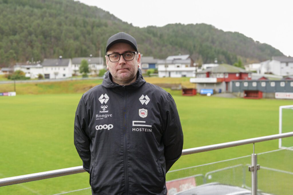 Daglig leder Espen Olsvik. (Foto: Spjelkavik IL)