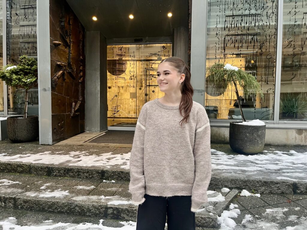 Katrina har mange fine minner fra forstillinger på Parken kulturhus. (Foto: Anne Solveig B. Trandal)