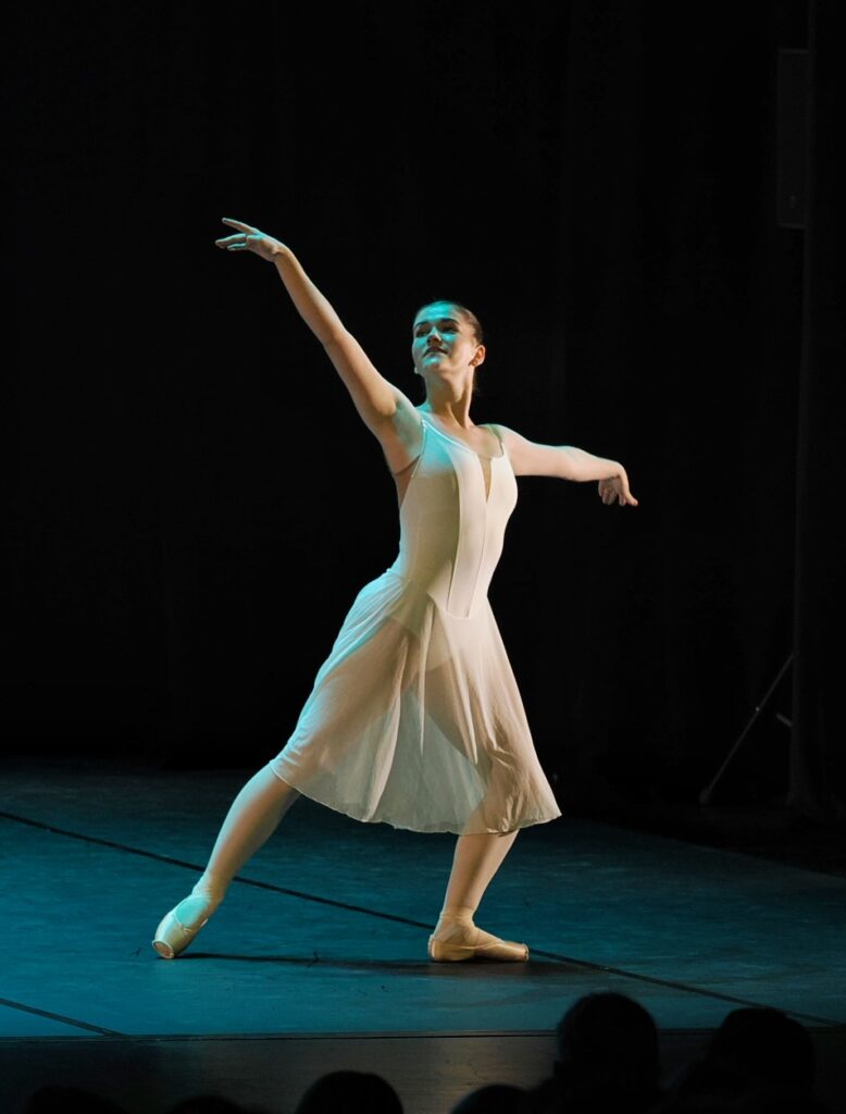 Katrina under forestillingen i helgen. (Foto: Marit Brunstad)