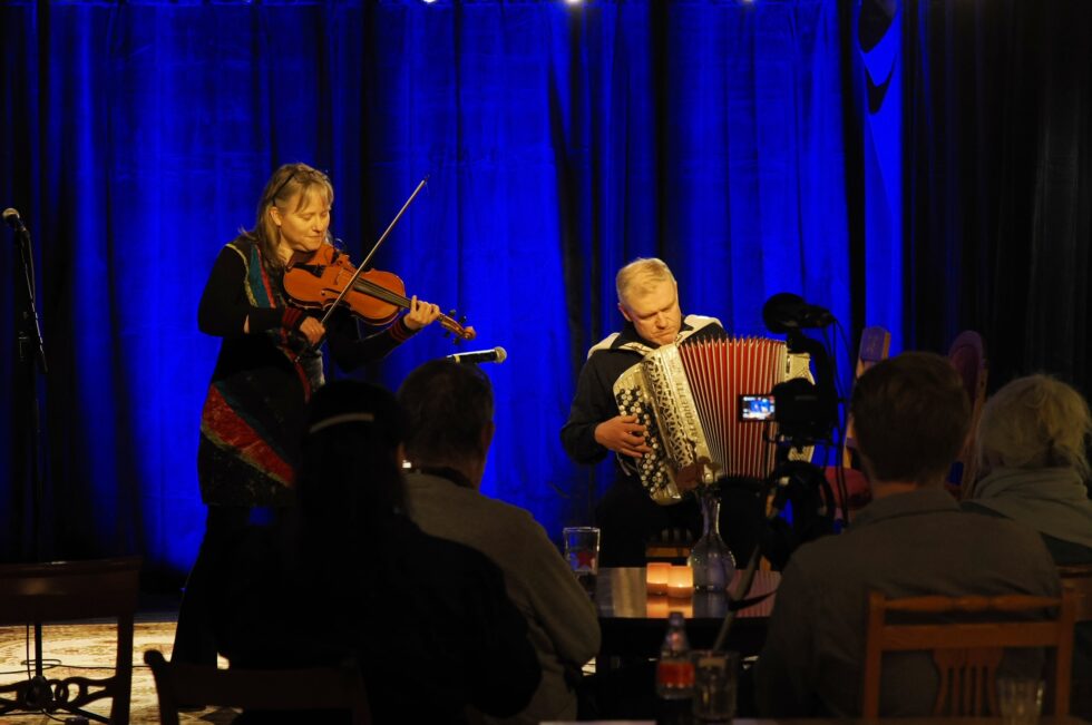 Aalesund Folk Festival inviterte til andre konsert i serien Folk i Ålesund på Fabrikken