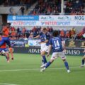 Her header Ivan Djantou inn utligningen til 2-2. Foto: Srdan Mudrinic.