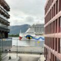 Cruiseskipet Aida Prima forlater Ålesund.