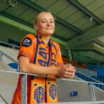 Hannah Aurbekkholen beskriver seg som en rask og teknisk spiller som liker å utfordre én mot én og jakte mål.