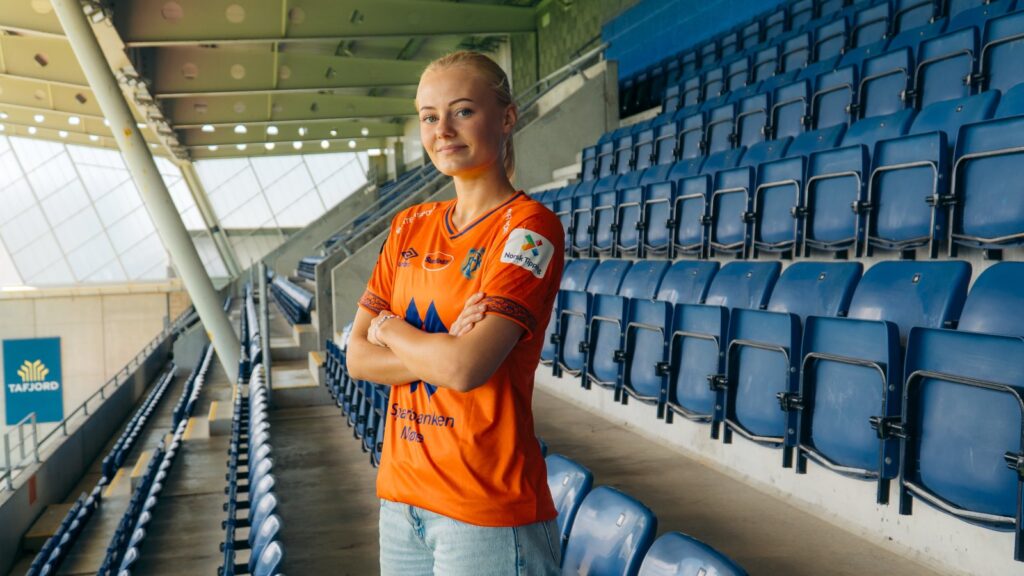 Aurbekkholen mener AaFKs offensive spillestil passer styrkene hennes godt, og trekker fram klubbens utvikling som en viktig grunn til overgangen.